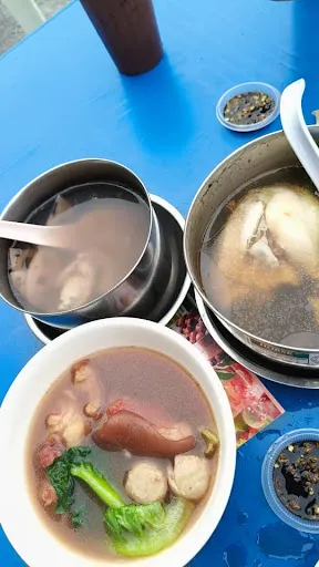 100 Baifa Kopitiam — signage