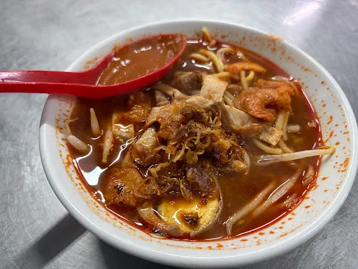 888 Hokkien Mee — signature dish