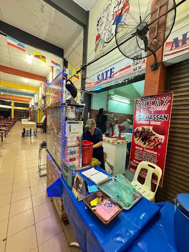 Abu Hassan Satay — interior
