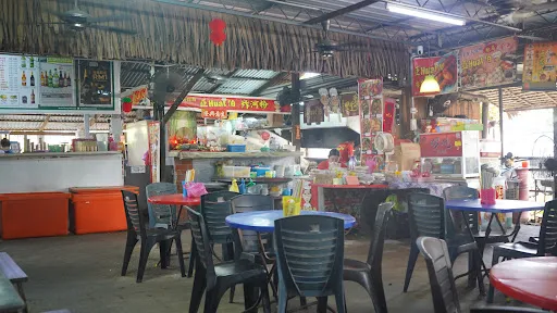 Ah Huat Pek Sar Hor Fun — interior