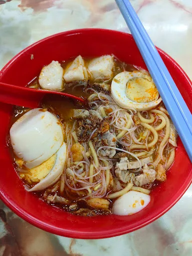 Ah Keong Hokkien Mee — signature dish