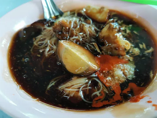 Ah Khoon Loh Mee — signature dish