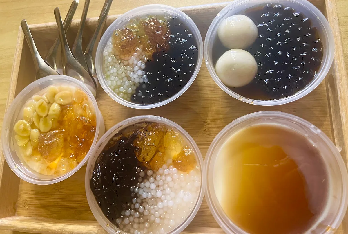 Tau fu fa with assorted toppings