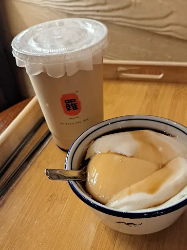 Ah Kong Dau Hua Pek Kong Cheng Soya Bean Delights — signature dish