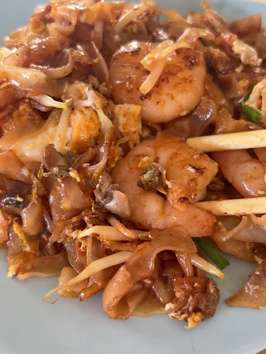 Ah Leng Char Koay Teow — signature dish