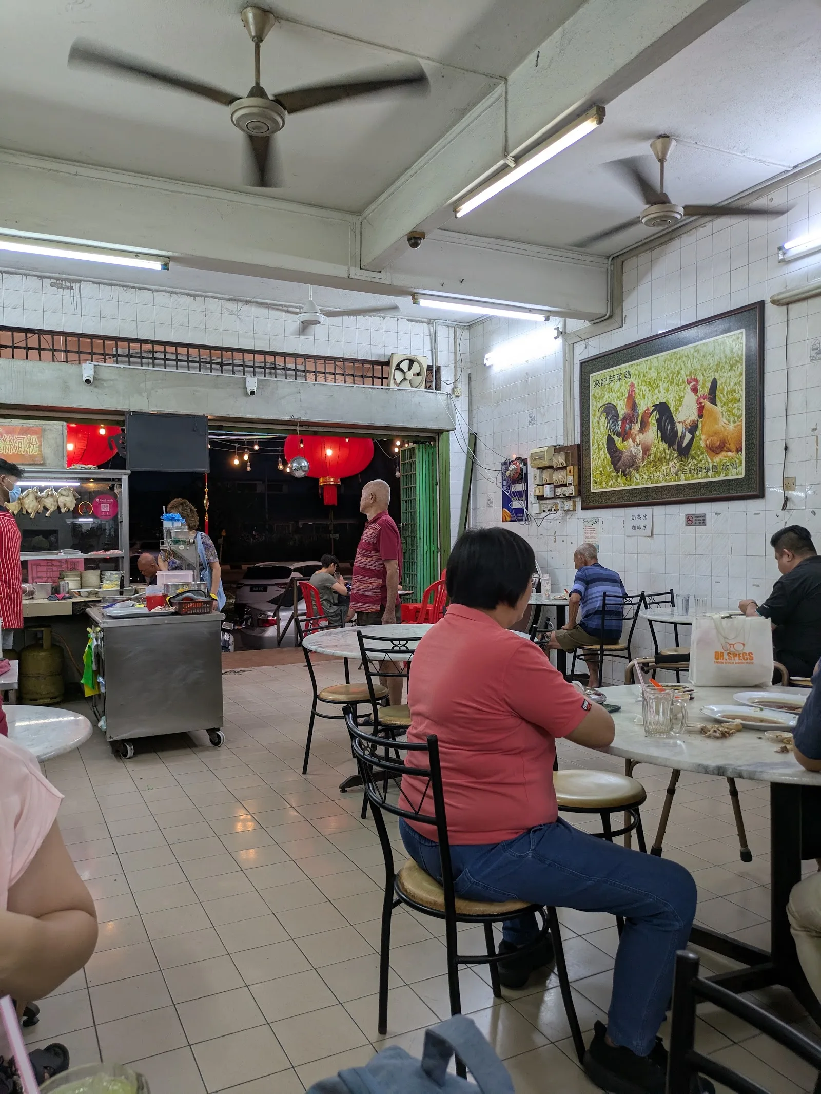 Ah Loi Restaurant — interior