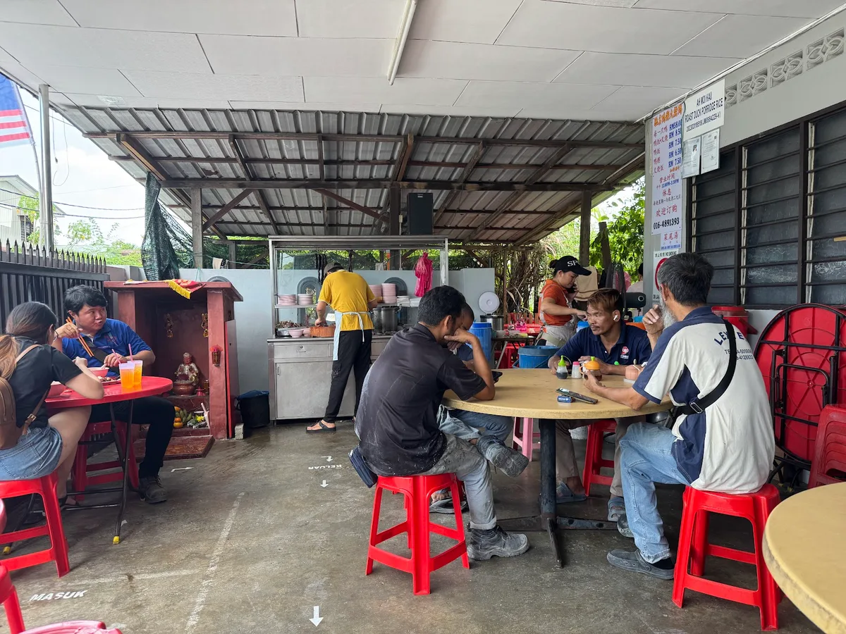 Covered seating area at the stall
