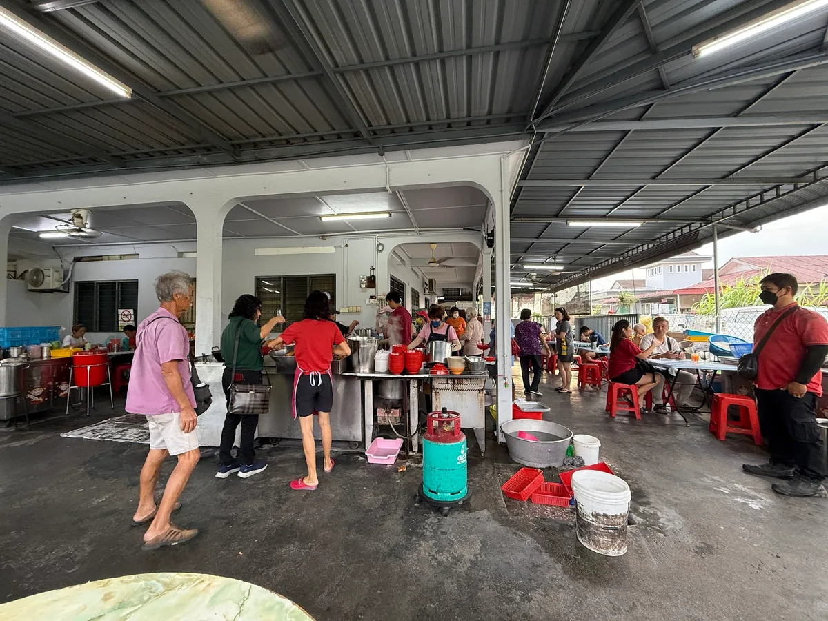 Ah Ping's Fishball Noodles — interior