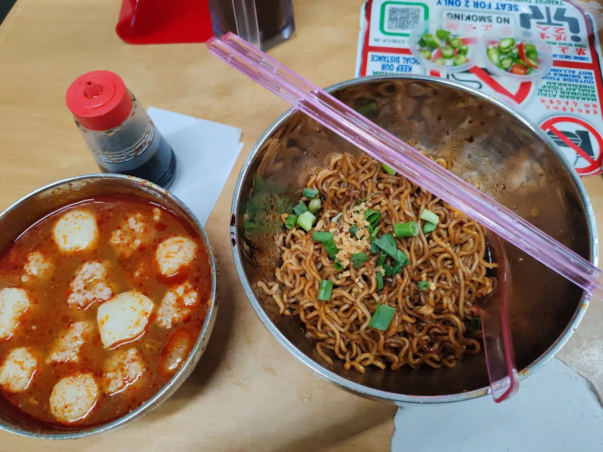 Ai Hoe Hoe — signature dish