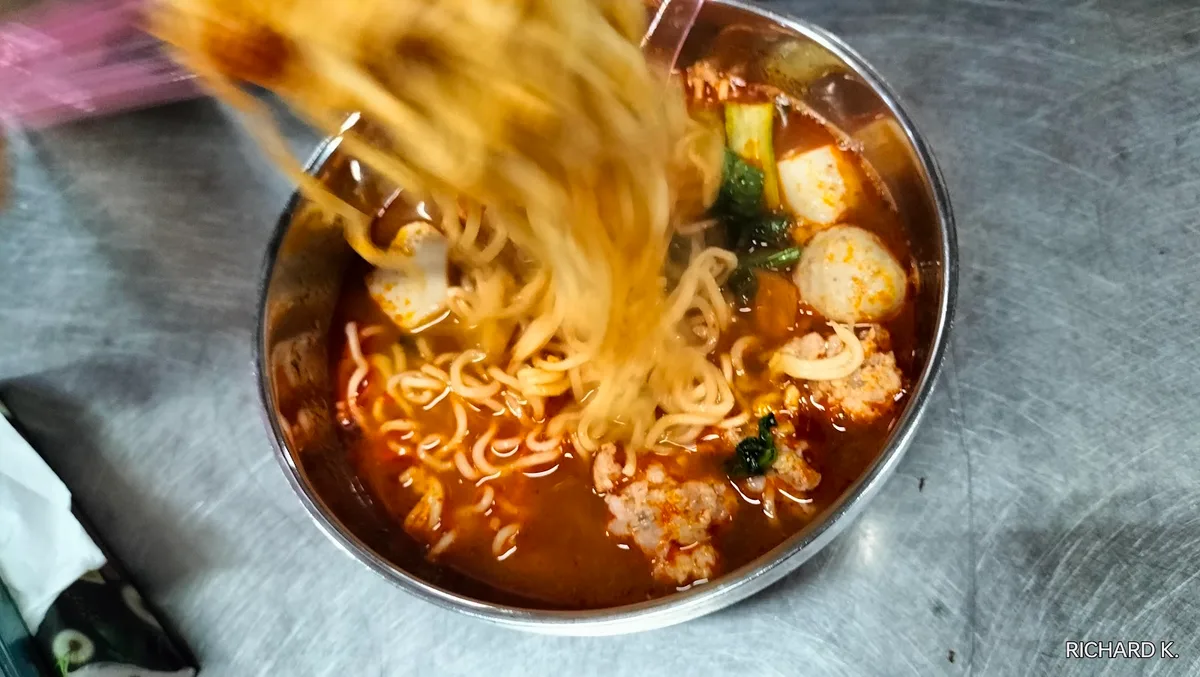 Ai Hoe Hoe — signature dish