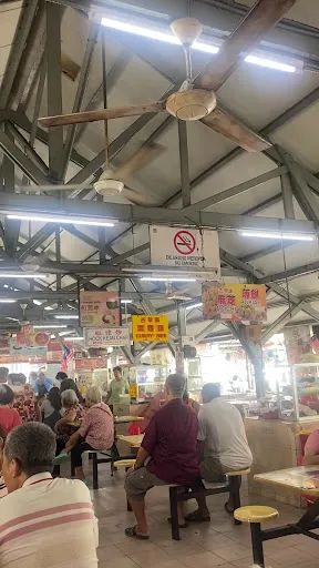 Air Itam Market Koay Teow Th'ng — interior
