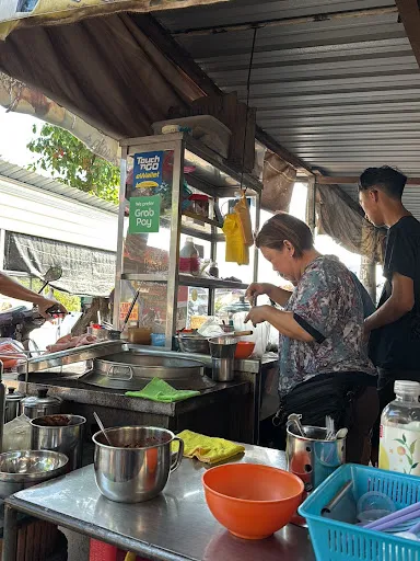 Goh Zha Bi Chee Cheong Fun — interior