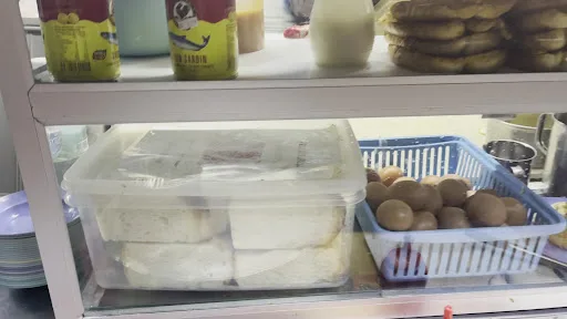 Ali IPG Mamak dan Roti Hong Kong — interior