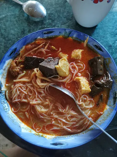 Apollo Food Court Prawn Mee — dish