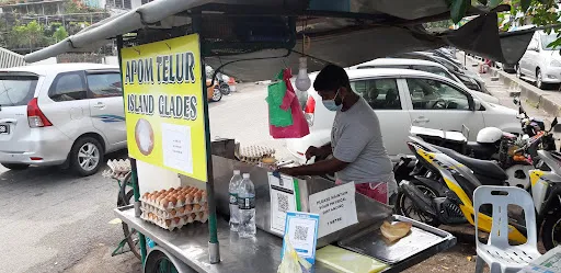 Apom Telur Island Glades — people