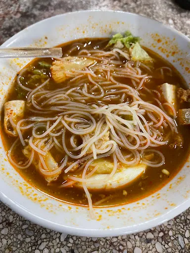 Auntie Hoon Vegetarian — dish