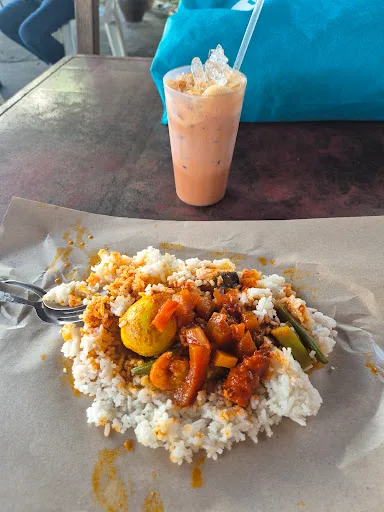 Aunty Hasnah Nasi Lemak — signature dish