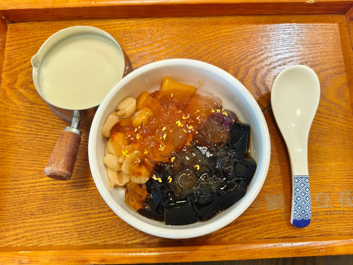 Aunty Liew Recipe 刘妈豆花糖水 — signature dish