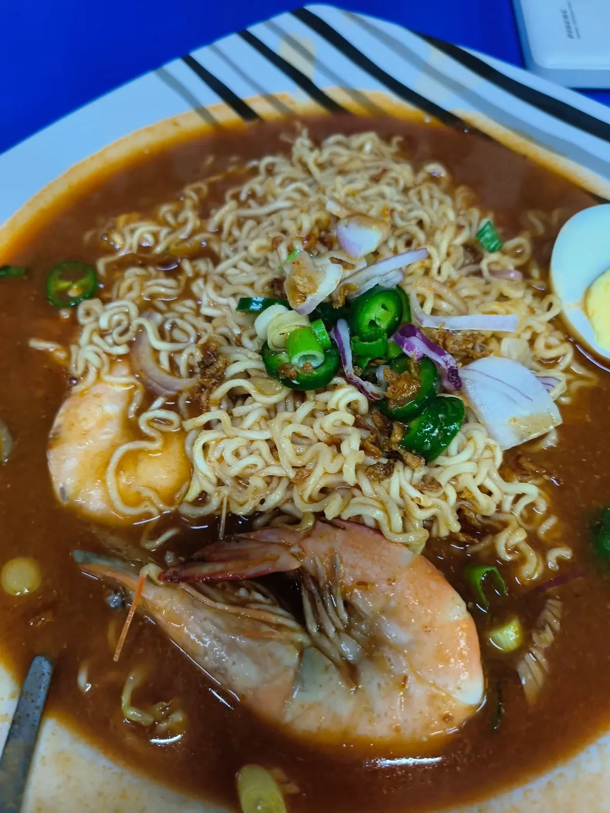 Mee udang in rich prawn gravy