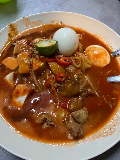Azim Mee Goreng — dish