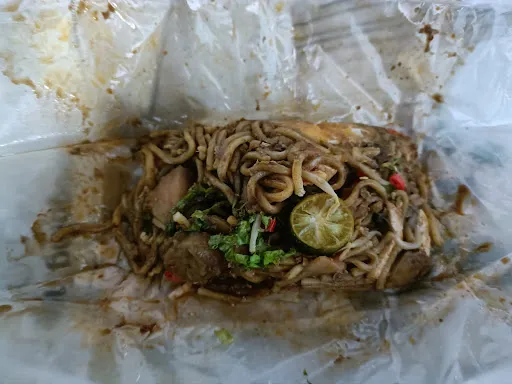 Azim Mee Goreng — dish