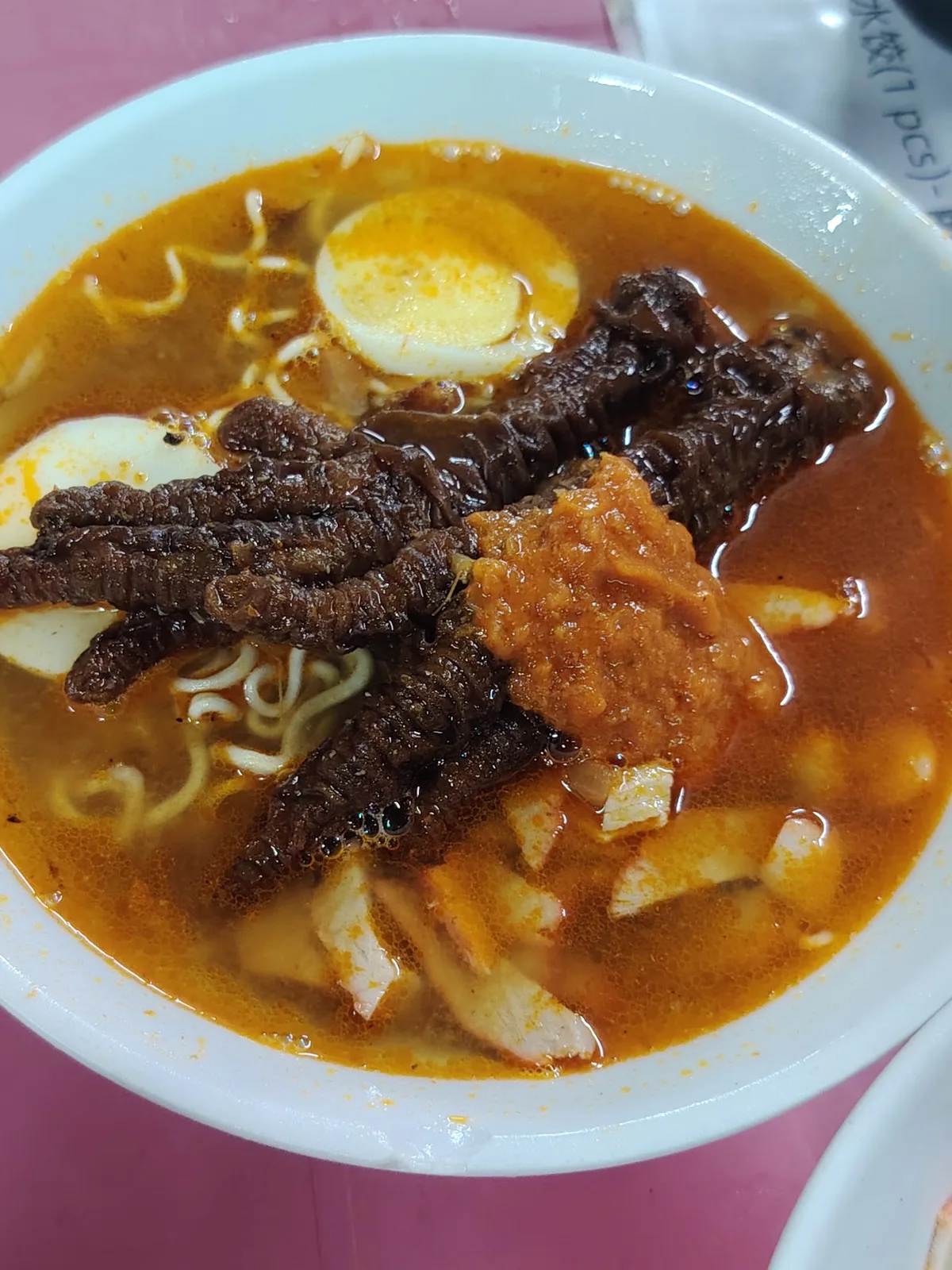 Hokkien mee with braised chicken feet and sambal
