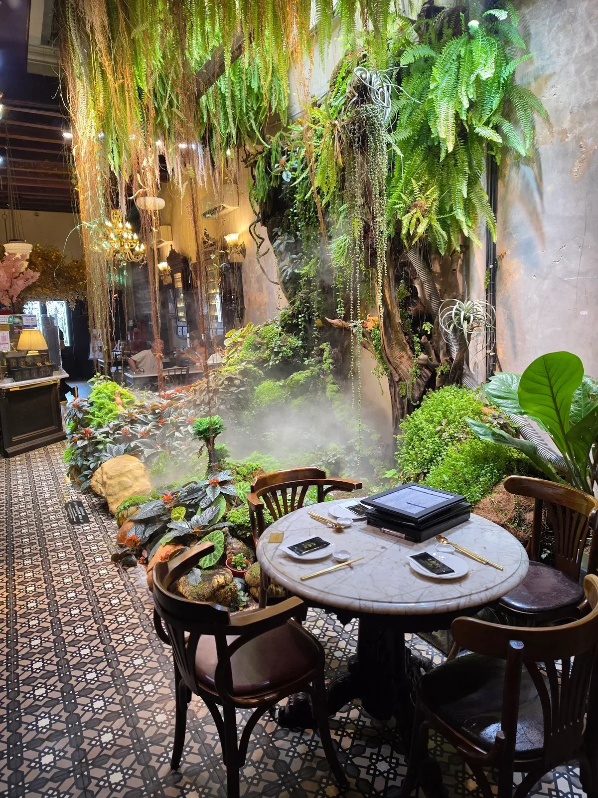 Bao Teck Tea House — interior
