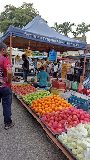 Pasar Malam Bayan Baru — exterior