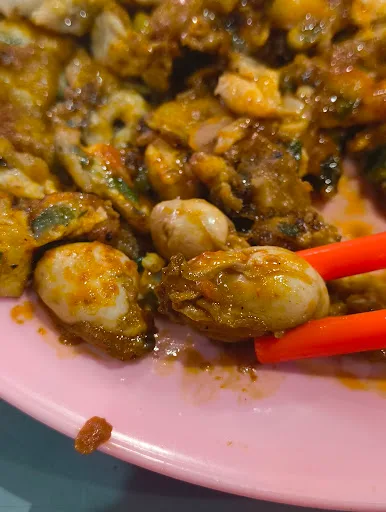 Bayan Baru Food Court Stall 32 Oh Chien — signature dish