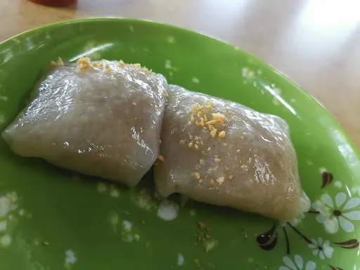 BC Coffee Shop Pillow Chai Kueh — dish