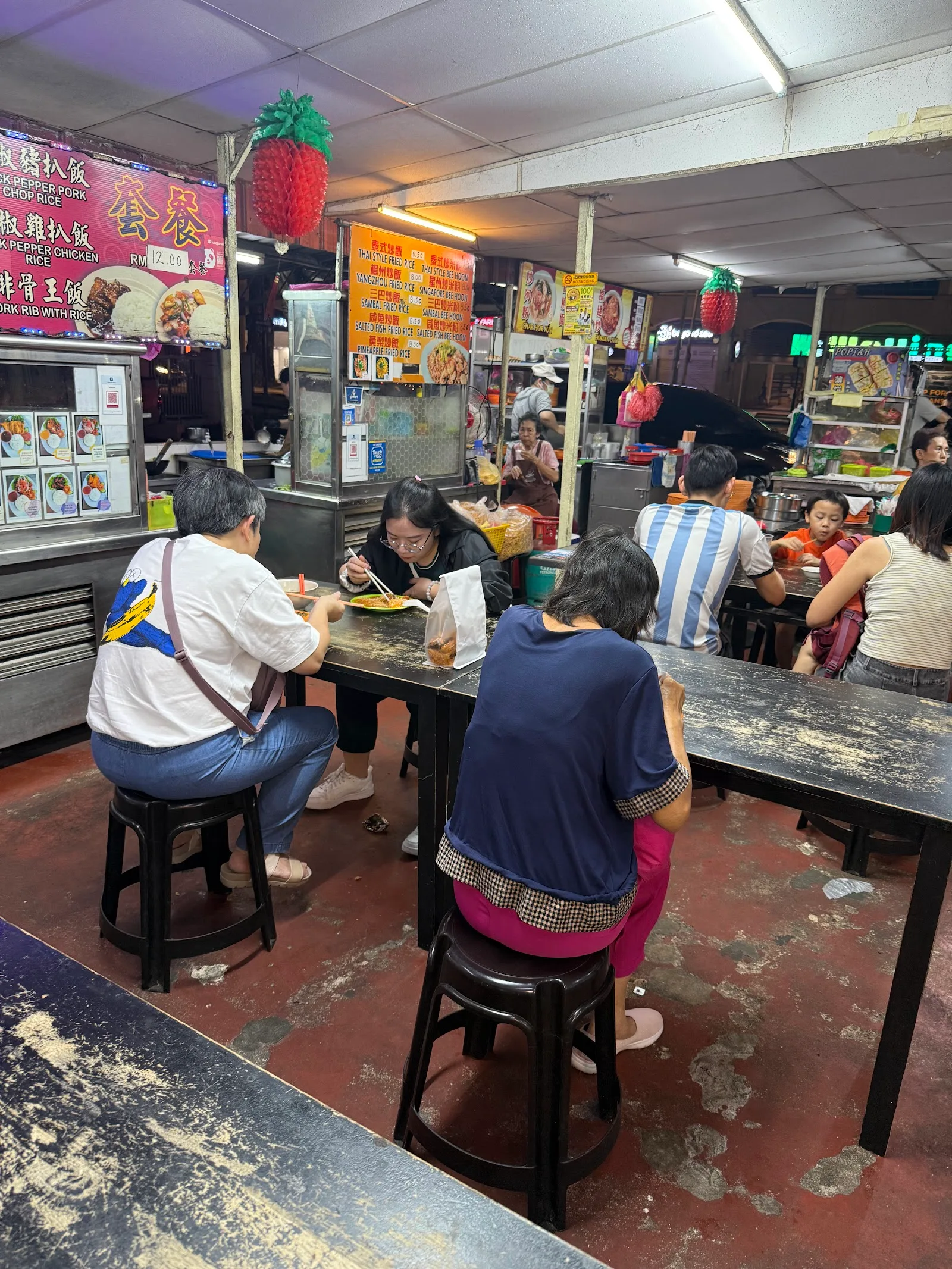 Bee Hooi Coffee Garden Hokkien Char — interior