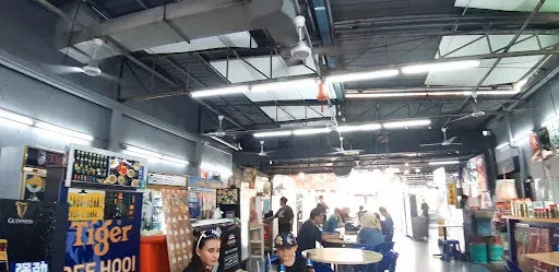 Bee Hooi Coffee Shop — Sar Hor Fun — interior