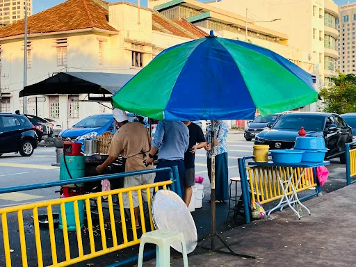 Burma Road Char Koay Kak (Union Primary School) — storefront