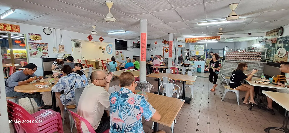 Cafe Sin Wah Hokkien Mee — interior