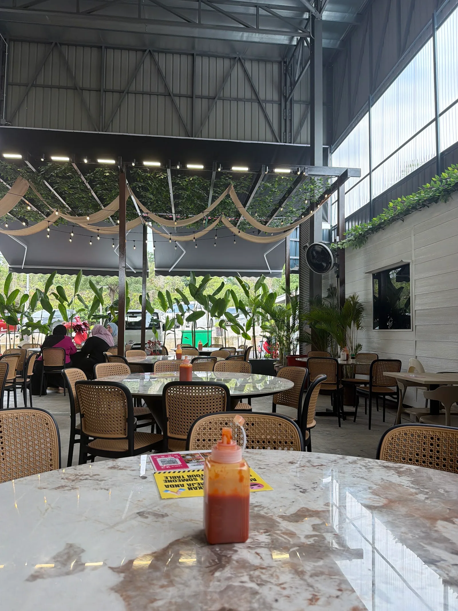 Canning Dim Sum — interior