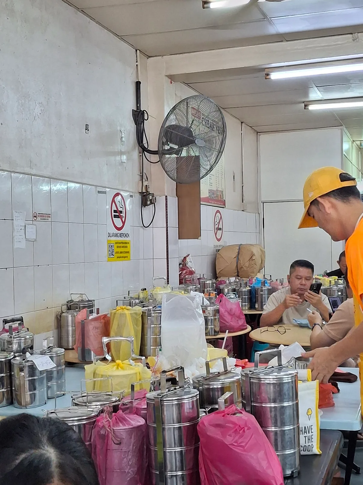 Cheah Yew Economy Rice — interior