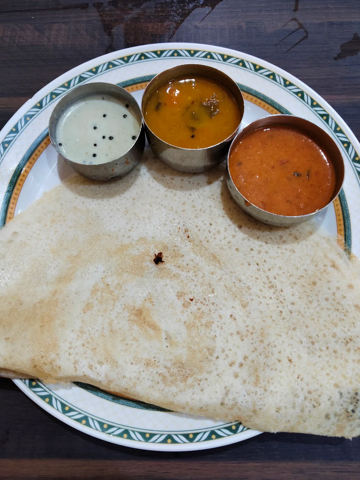 Plain thosai with chutneys