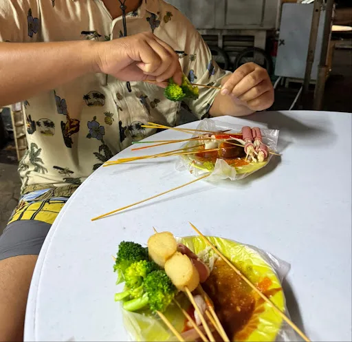 CHEW JETTY LOK LOK — signature dish