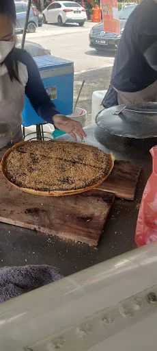 Chinese Apong Balik Ban Chien Kueh — dish