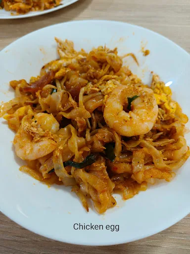 CHONG Charcoal Seafood Char Koay Teow — signature dish