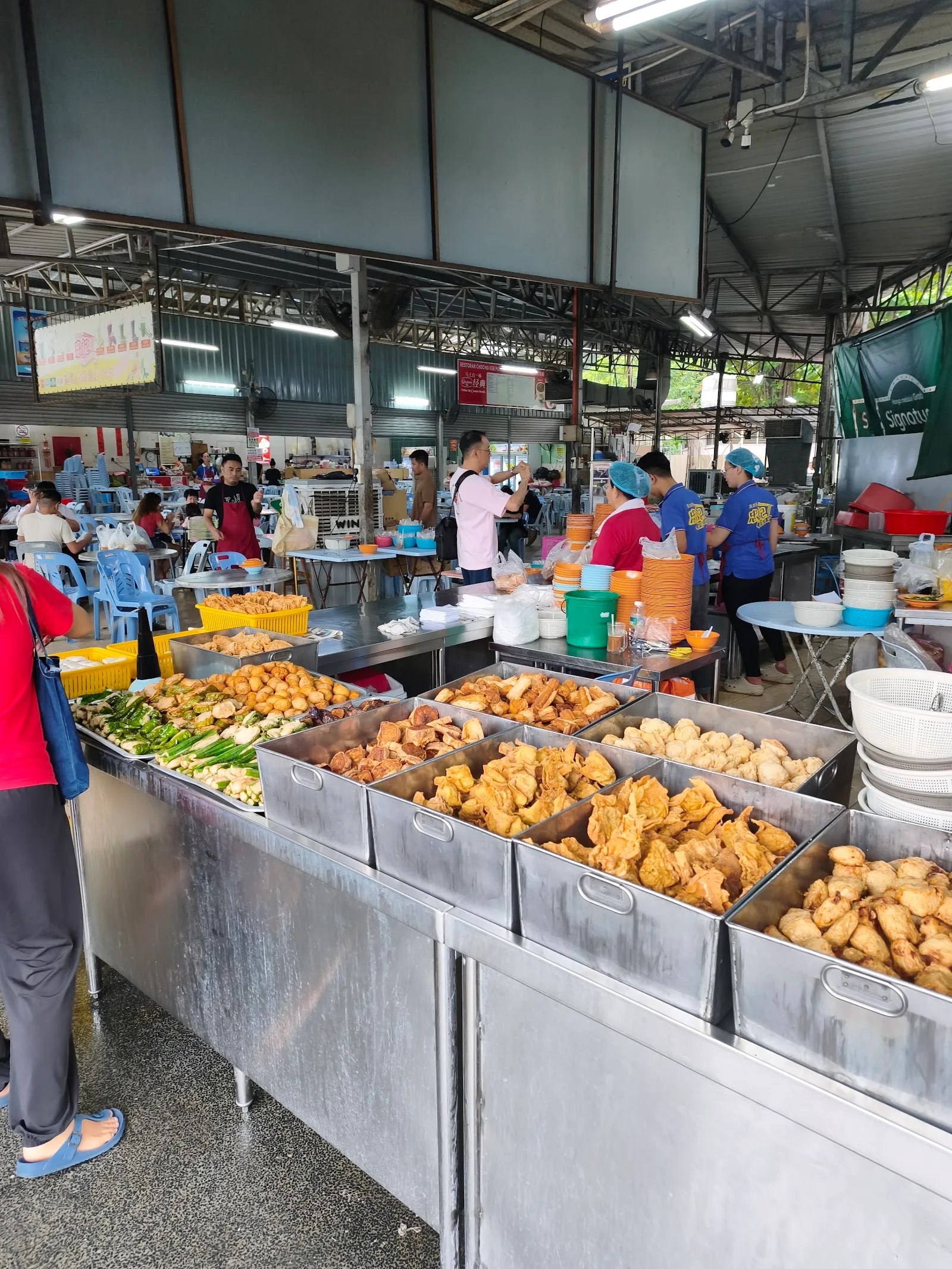 Choong Kee Pokok Besar Restaurant — interior