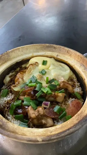 Claypot Chicken Rice @ viva — signature dish
