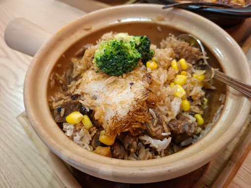 Claypot Foodie 煲仔家庭 — signature dish