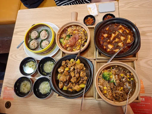 Claypot Foodie 煲仔家庭 — signature dish
