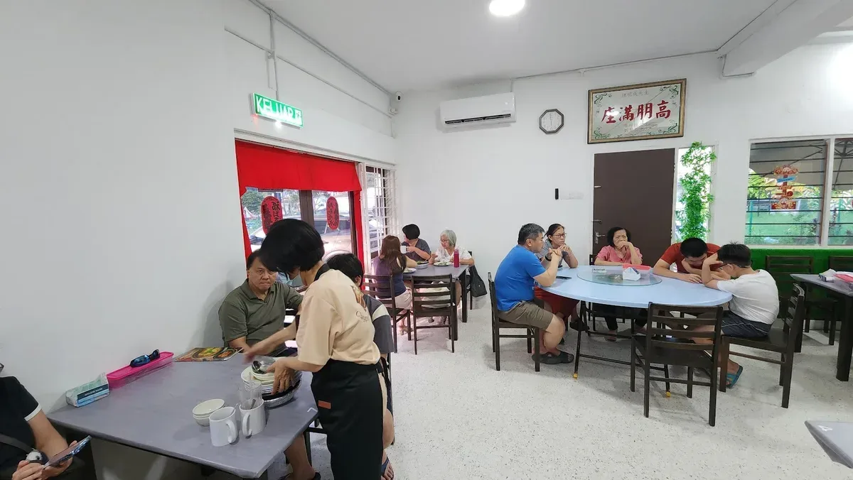 Claypot Restaurant — interior