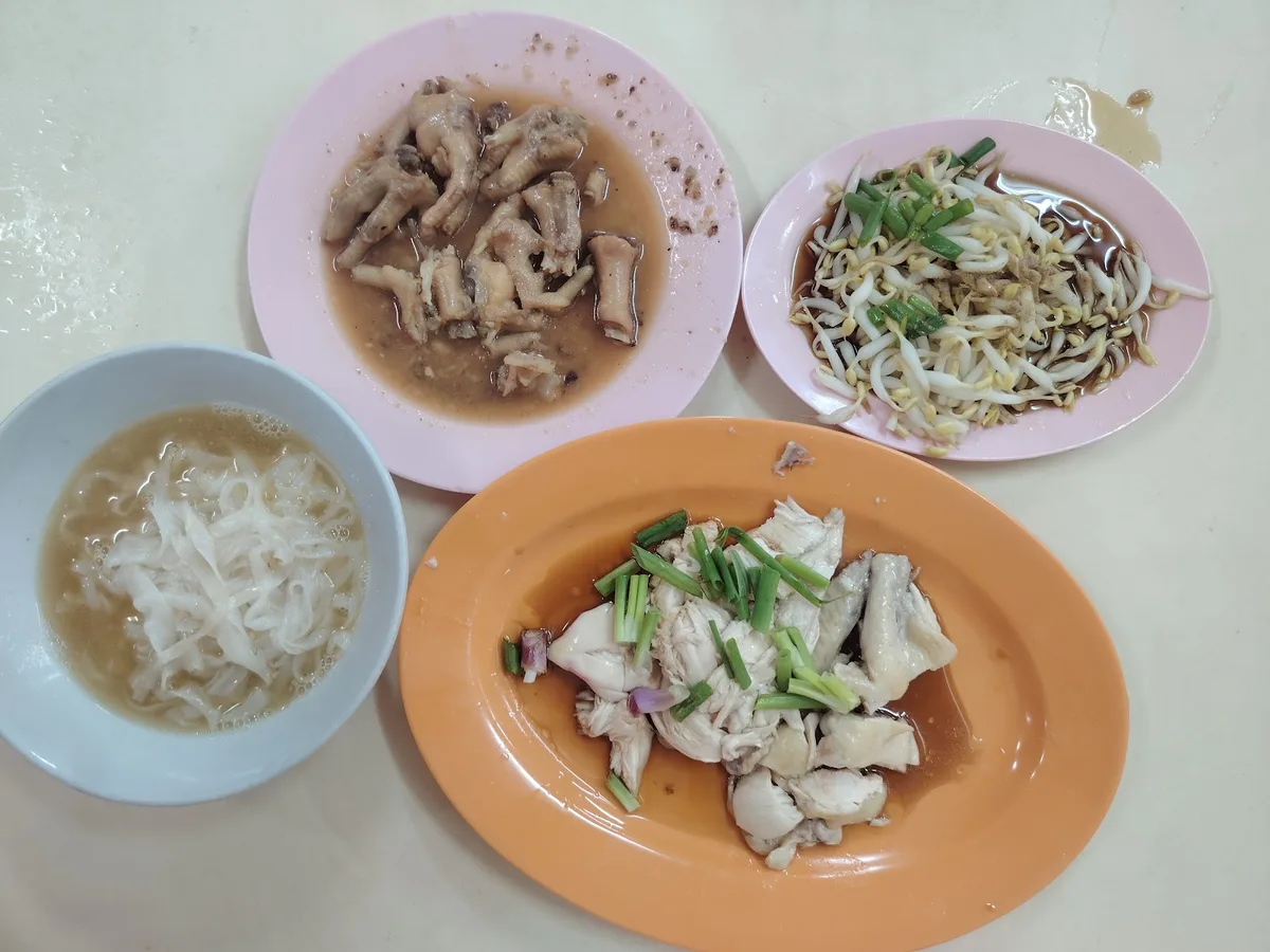 Cowan Street Ayam Tauge & Koitiau — signature dish
