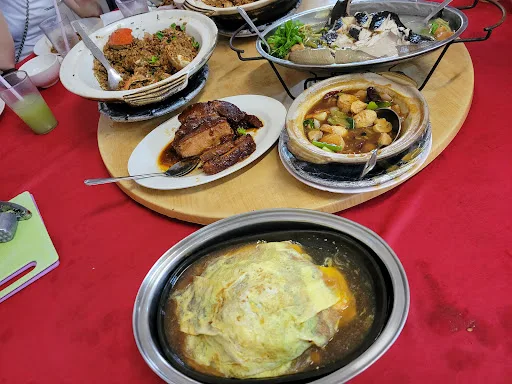 Crab Claypot Rice • Jia Hian Restaurant — signature dish