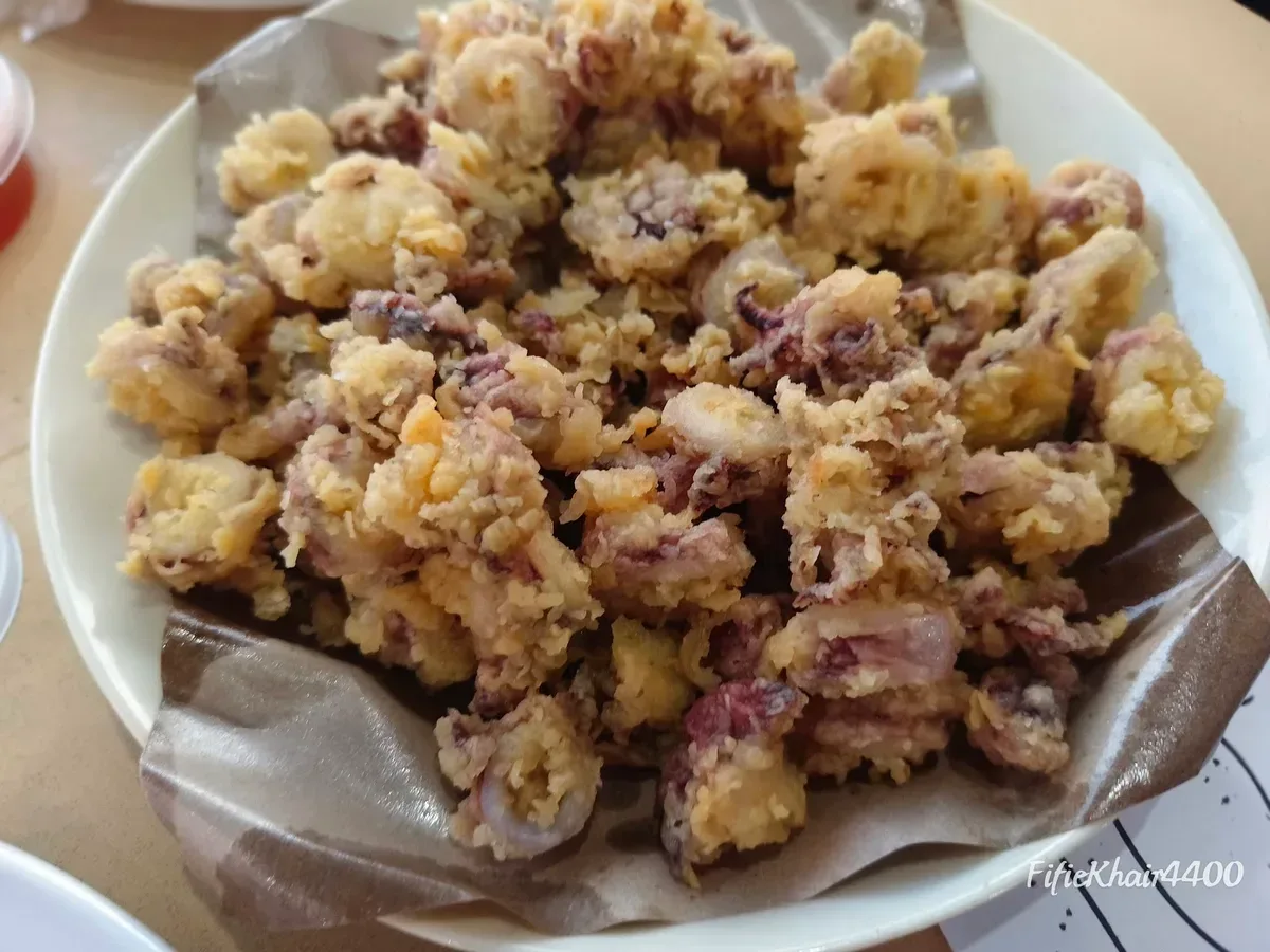 D'Seafood Paradise — signature dish