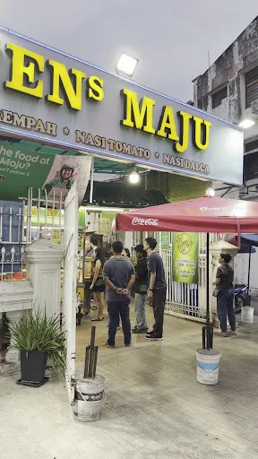 Nasi Kandar Deen Maju — storefront