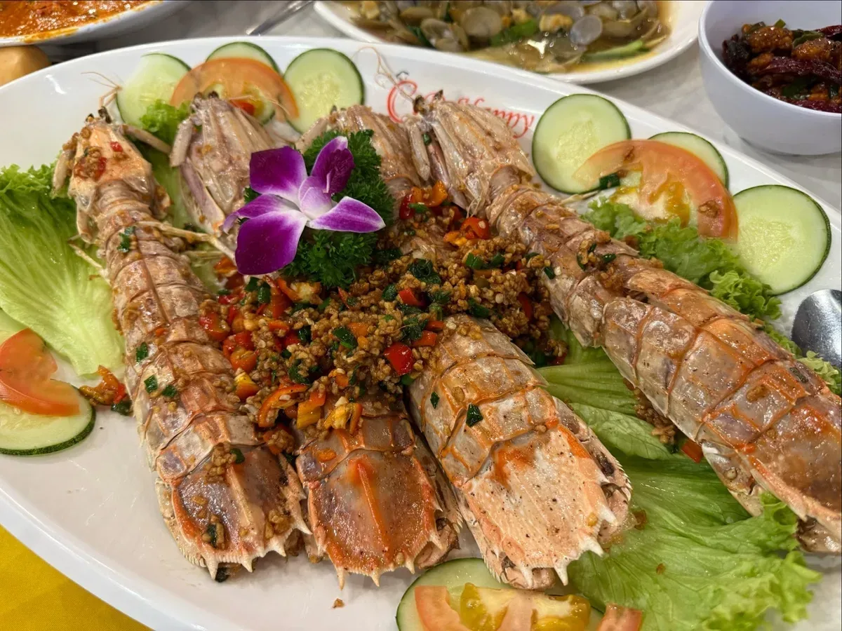 Dehappy Seafood Restaurant Penang — signature dish